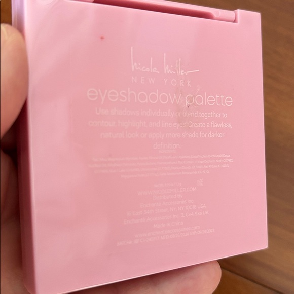 NEW makeup bundle - Picture 7 of 8